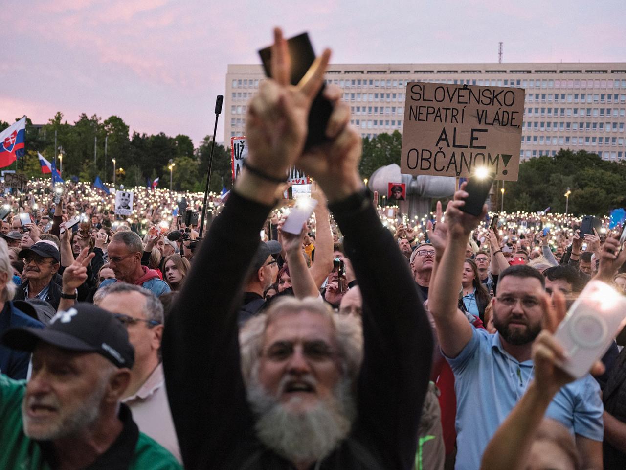 Téma .týždňa: Hlas námestí