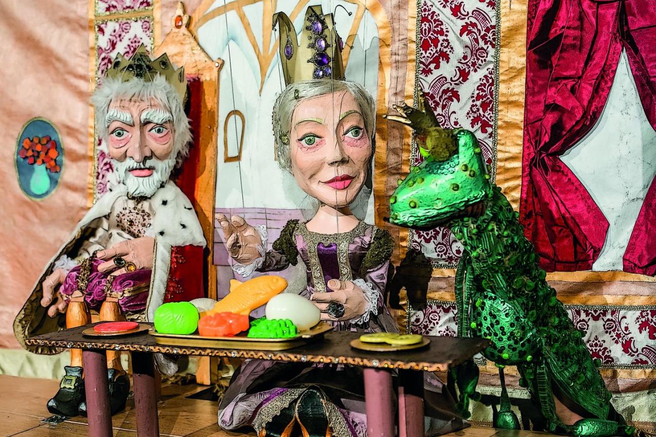 Divadlo na hojdačke: Žabí kráľ