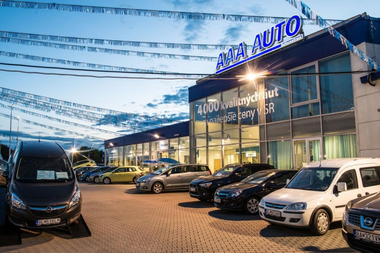 Ceny ojazdených áut na slovenskom trhu medziročne stúpli, v ponuke ich ale bolo viac