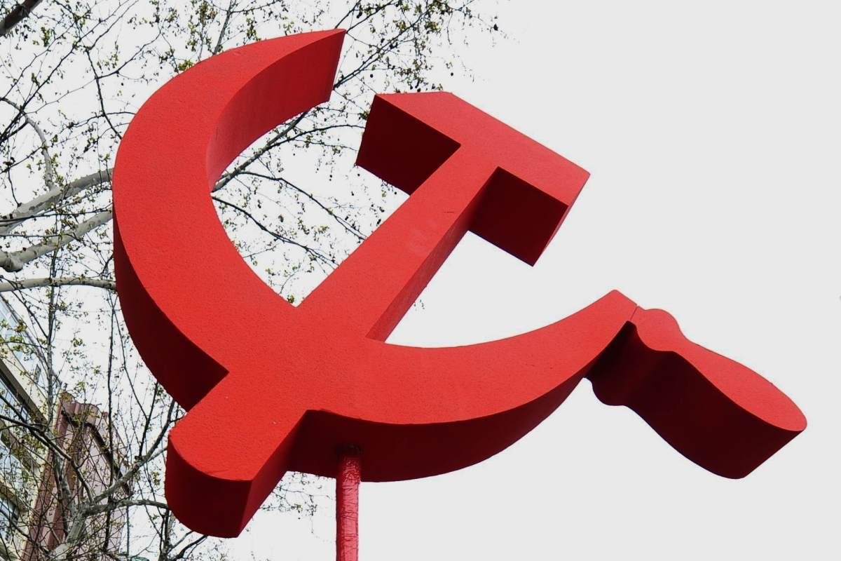 Komunismus nikdy nebyl, ale hned ho bylo poznat