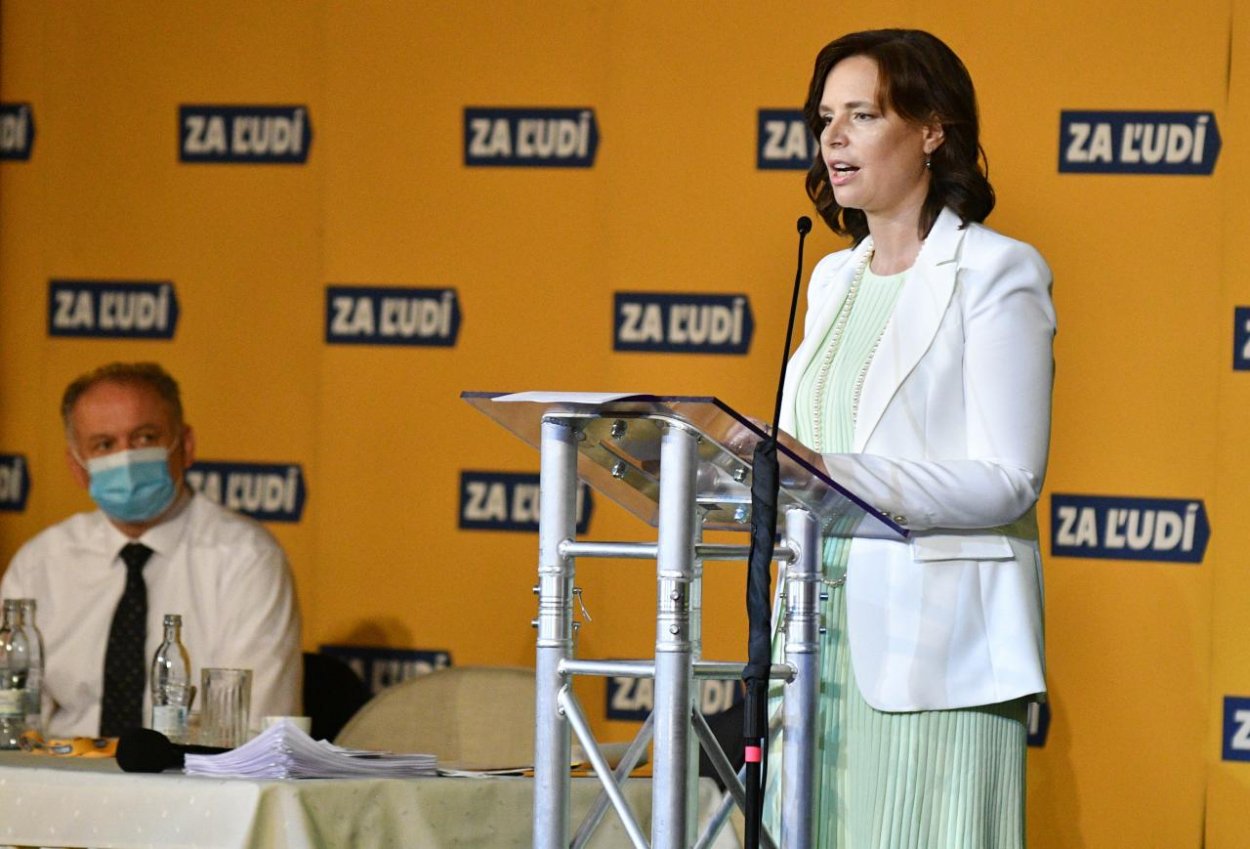 Veroniku Remišovú zvolili za novú líderku strany Za ľudí. Získala 76 hlasov
