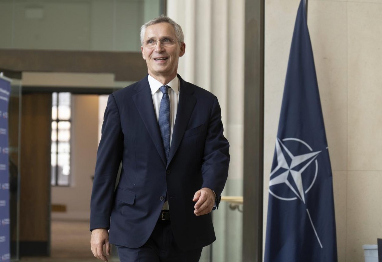 Stoltenberg: Samit NATO bude hlavne o podpore spojencov pre Ukrajinu