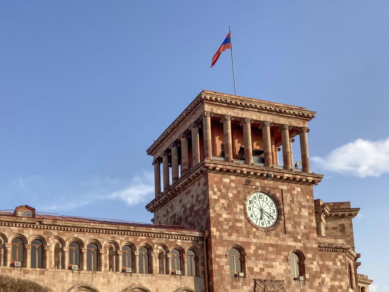 Rusko si predvolalo veľvyslanca Arménska, vyčítalo mu nepriateľské kroky