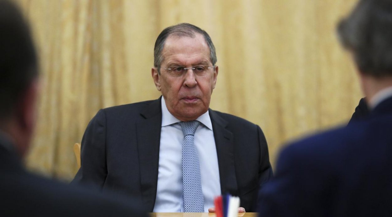 Lavrov tvrdí, že Rusi chcú „oslobodiť Ukrajinu od útlaku“