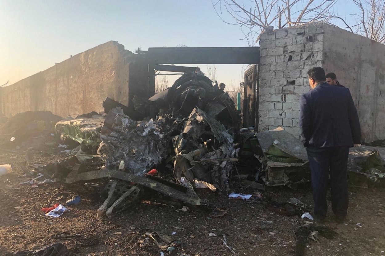 V Teheráne sa zrútilo ukrajinské lietadlo, neprežilo 176 pasažierov