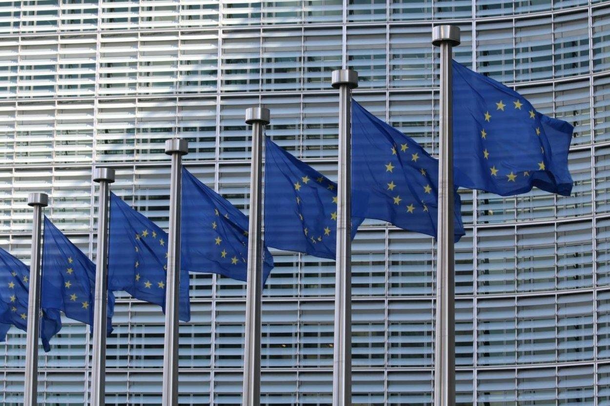 Štáty EÚ sa dohodli na použití výnosov z ruských aktív pre Ukrajinu