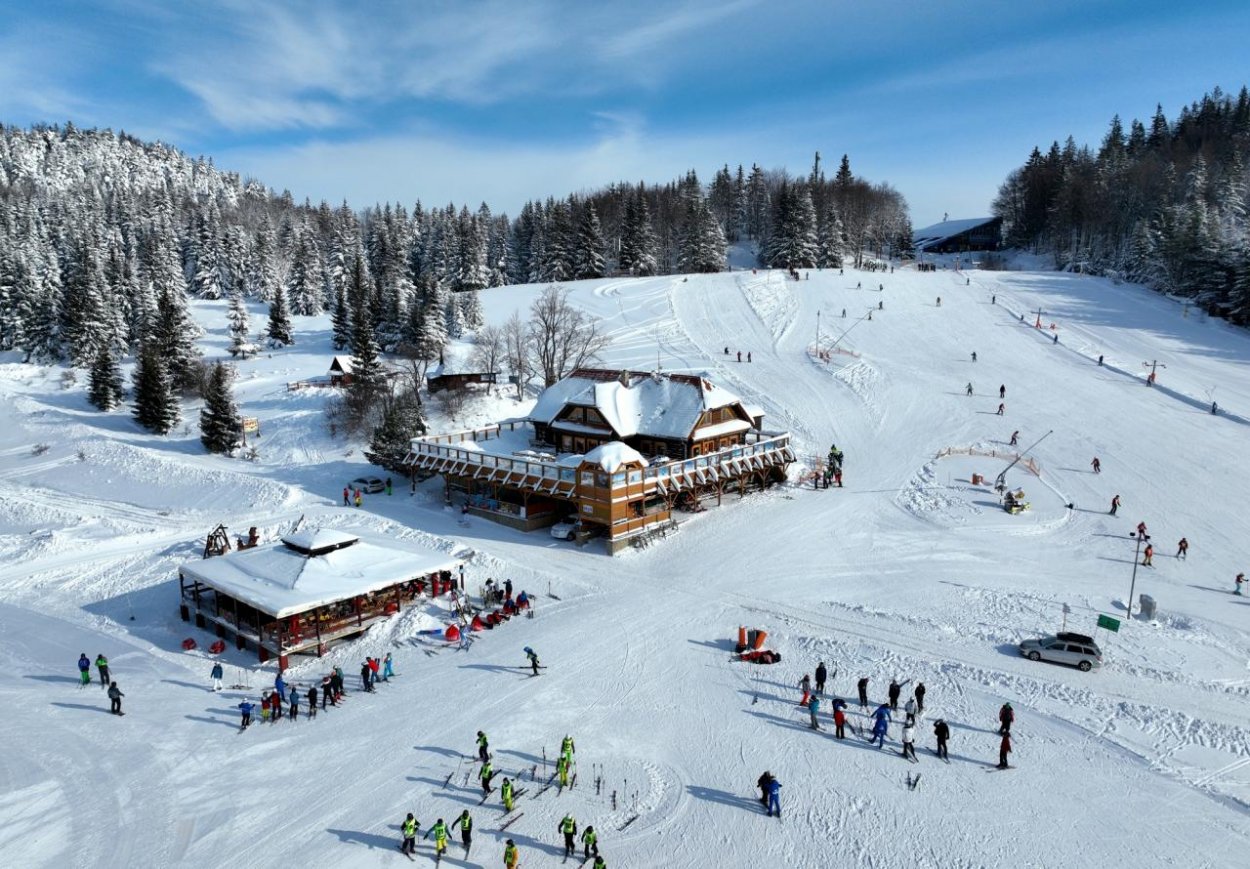 Lyžiarske stredisko Malinô Brdo plánuje otvoriť zimnú sezónu skôr