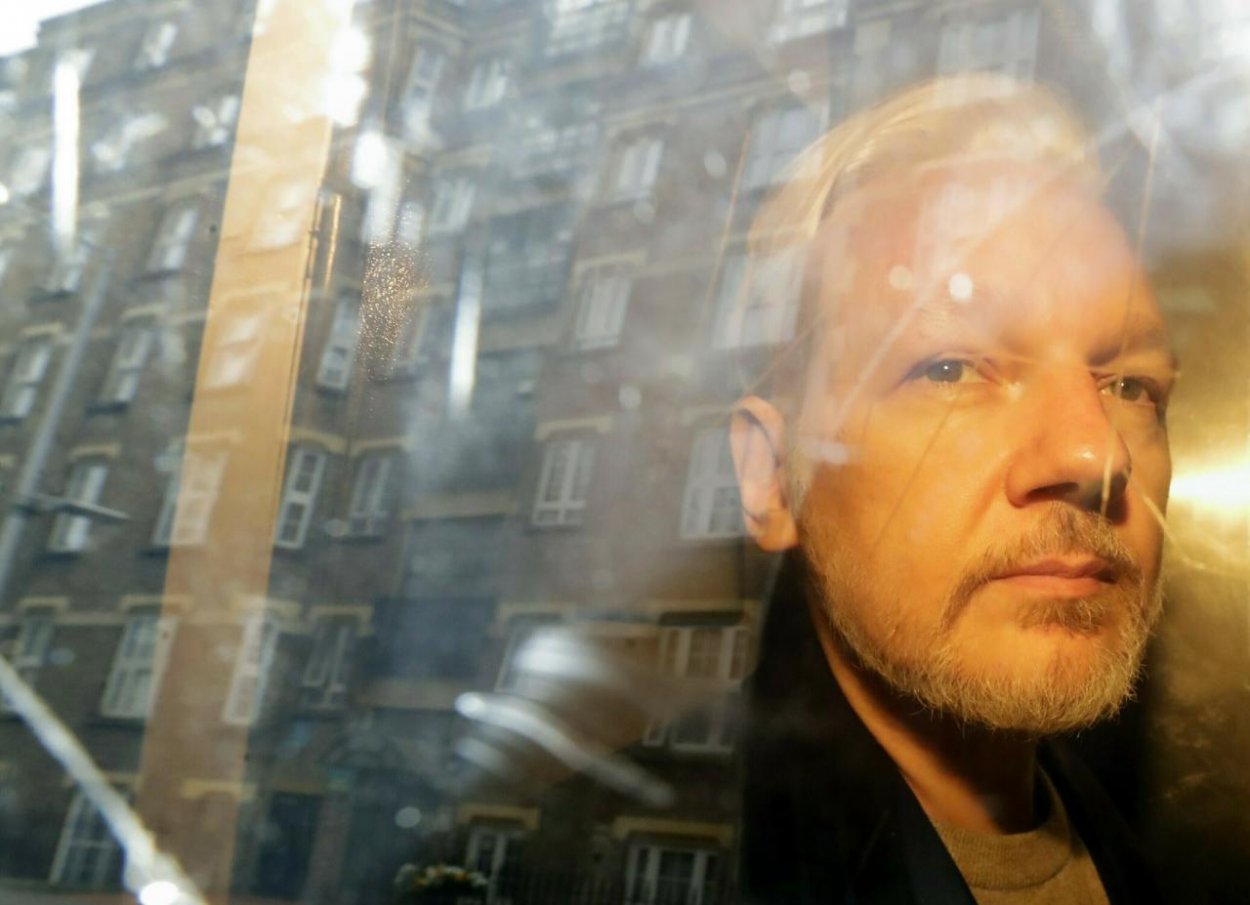 Švédska prokuratúra obnoví proces so zakladateľom WikiLeaks Assangeom