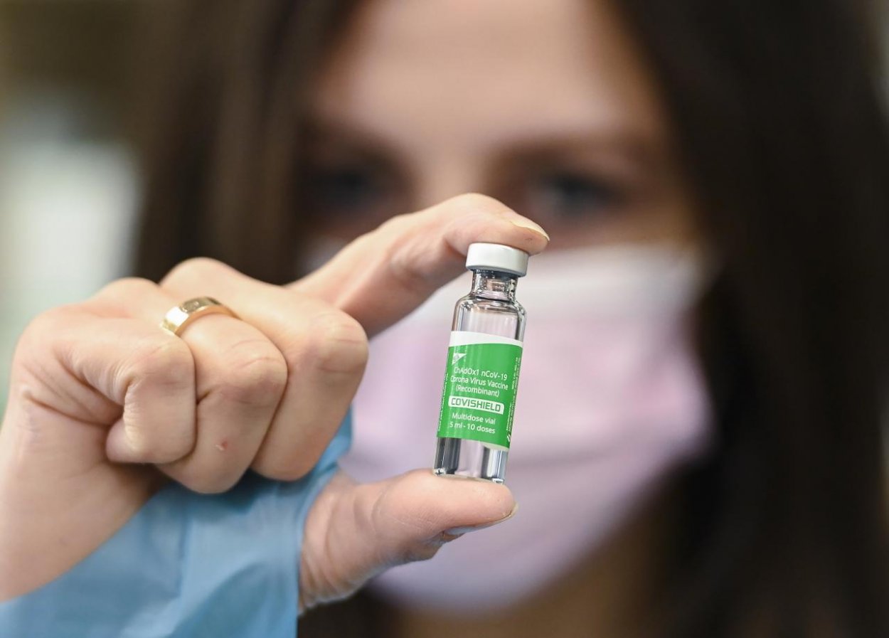Titulok reportáže o úmrtí ženy po očkovaní proti covidu bol zavádzajúci, upozorňuje polícia