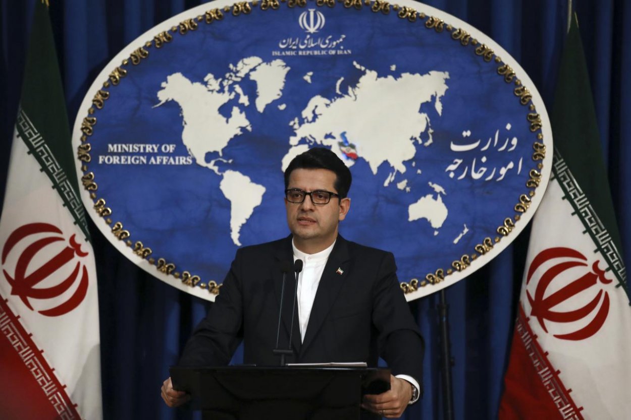 Irán oficiálne oznámil, že začal obohacovať urán nad úroveň limitu jadrovej dohody