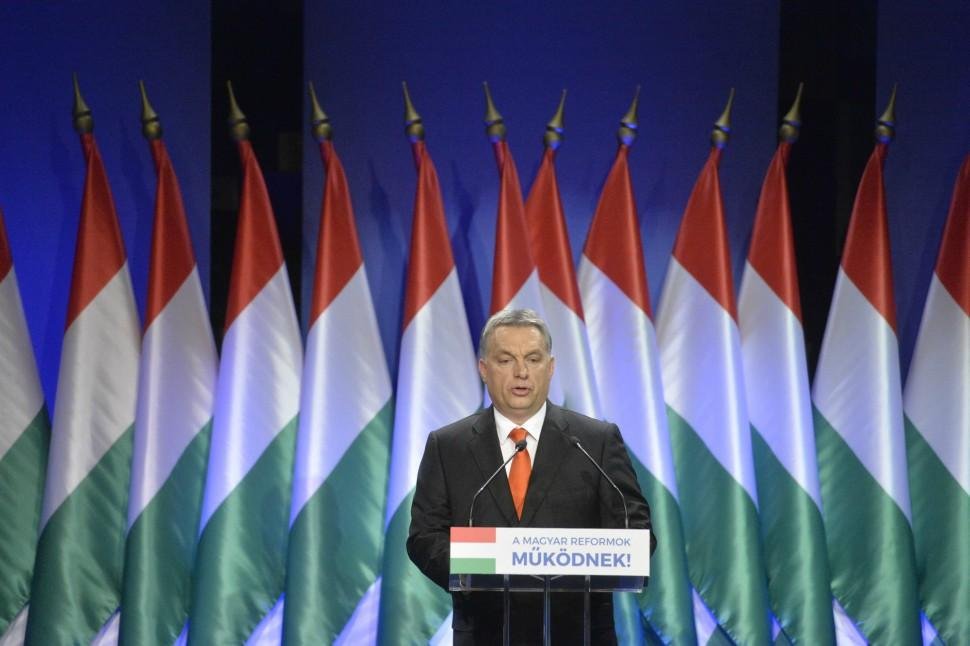 Orbánova eskalácia referendom