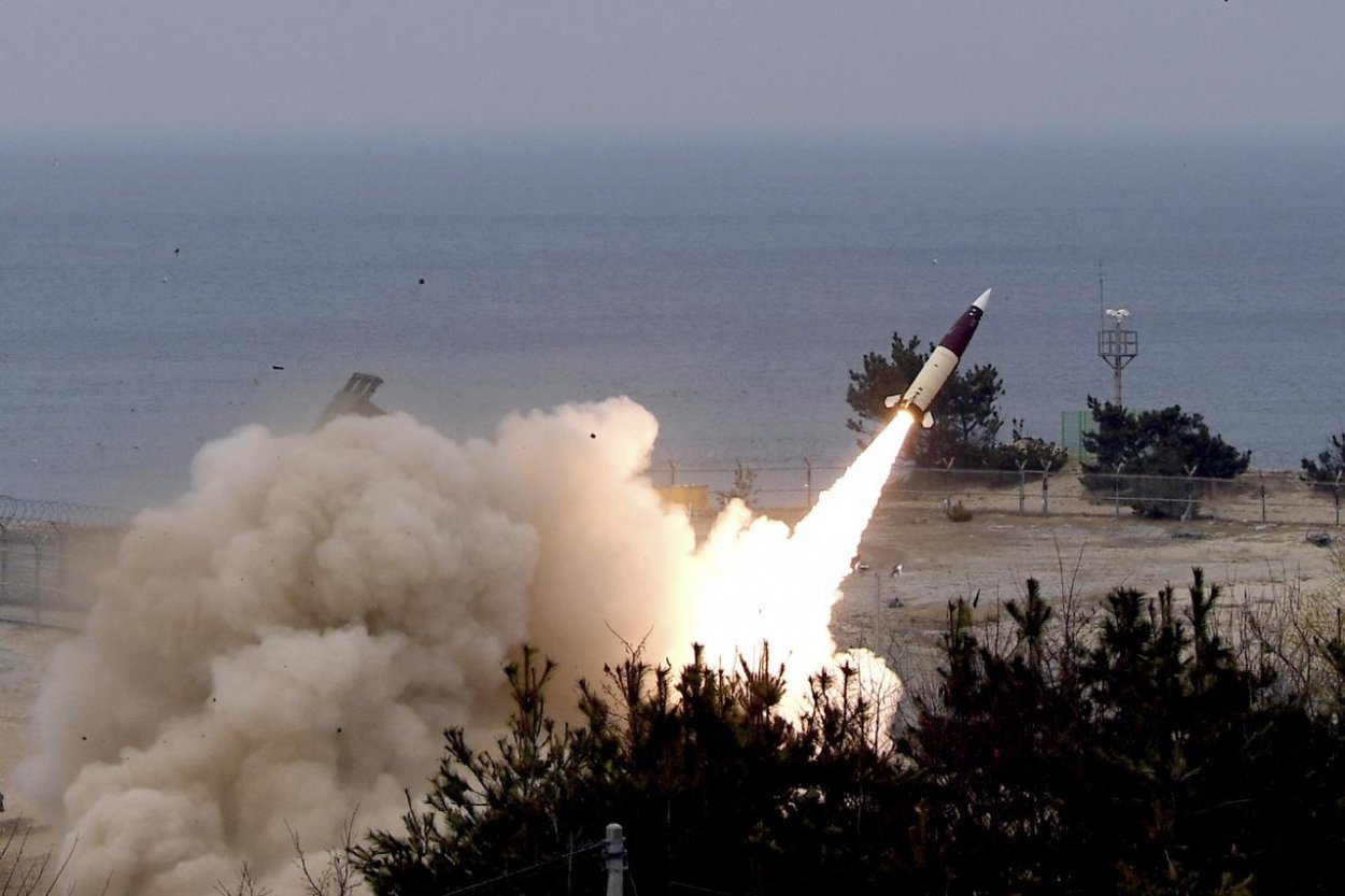 Ukrajina ONLINE: Ukrajina používa rakety dlhého dosahu, tajne poskytnuté Američanmi