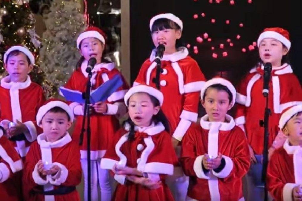 Čínští komunisté zjistili, že Vánoce jsou cizí svátek, opium ducha a westernizace