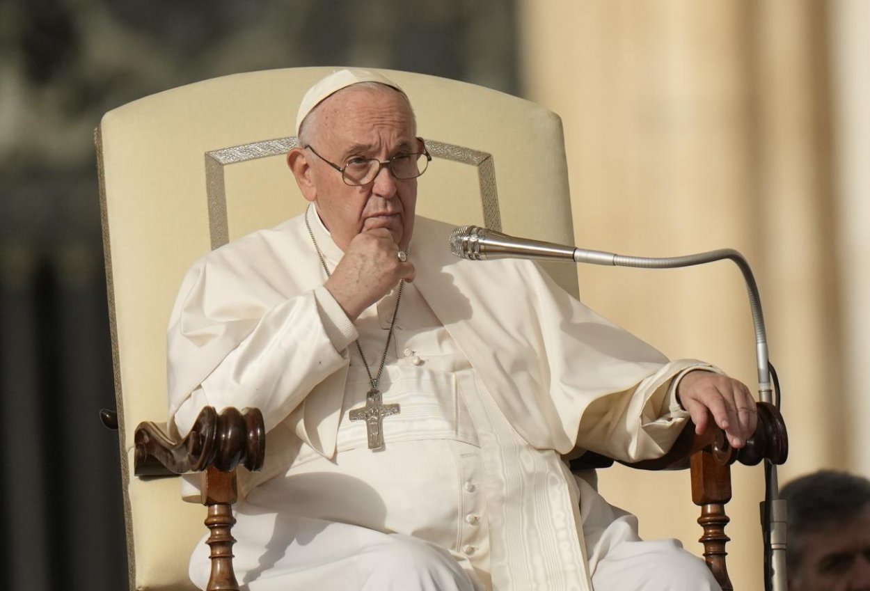 Ukrajinskí lídri budú musieť byť prezieraví, aby zabezpečili mier, napísal pápež