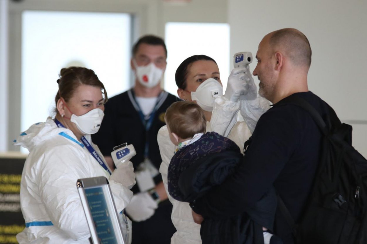 Zákaz letov do Talianska aj návštev v nemocniciach. Prvý prípad koronavírusu spustil sériu opatrení