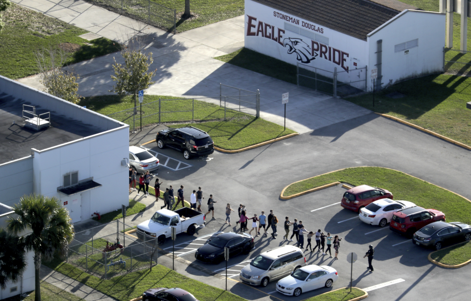 Streľba na floridskej škole si vyžiadala 17 obetí
