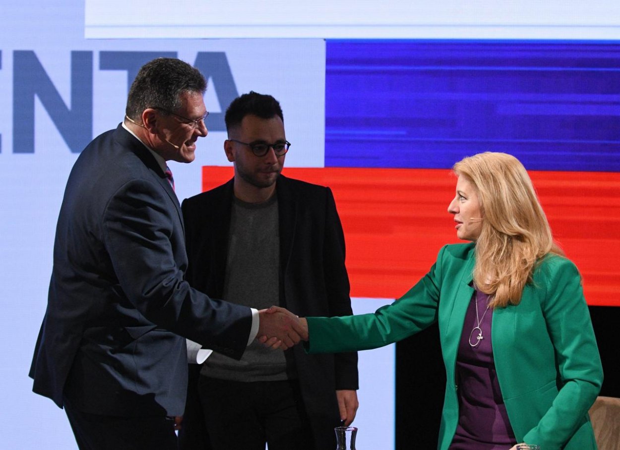 Čaputová by si vážila podporu Bugára, Šefčovič chce voličov od Kotlebu a Harabina