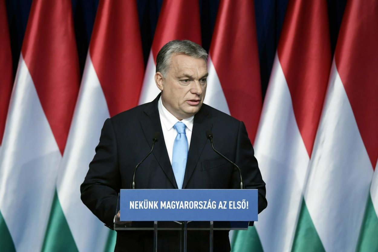 Orbánove sľuby Maďarom: Roďte viac detí, dám vám na auto a odpustím dane