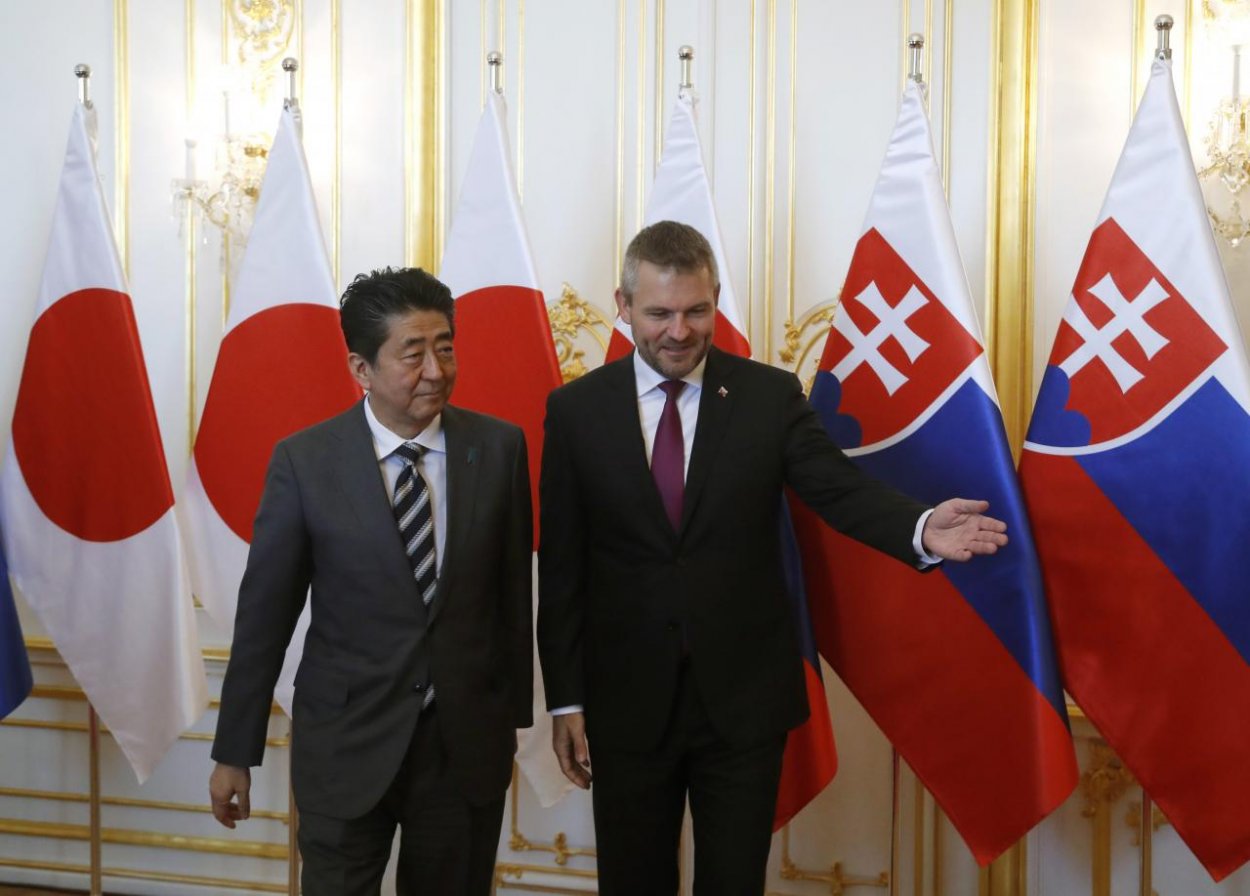 Lídri krajín V4 zdôraznili význam spolupráce s Japonskom 