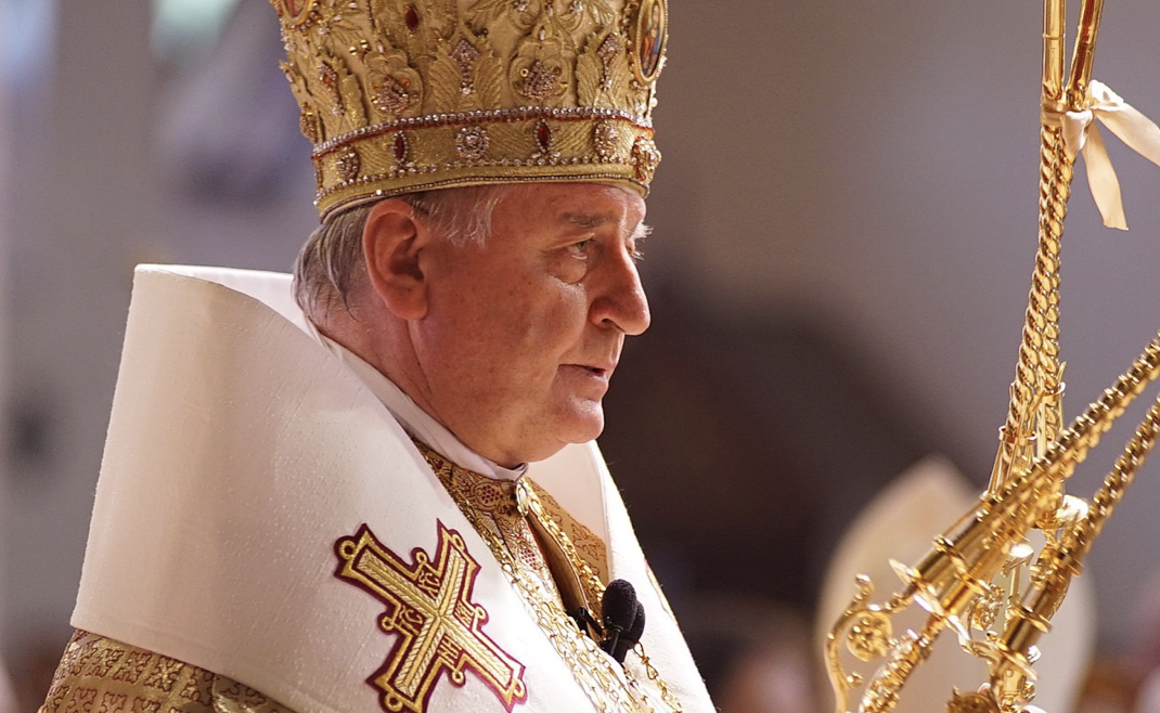 Vatikán dnes ohlásil odstúpenie slovenského arcibiskupa