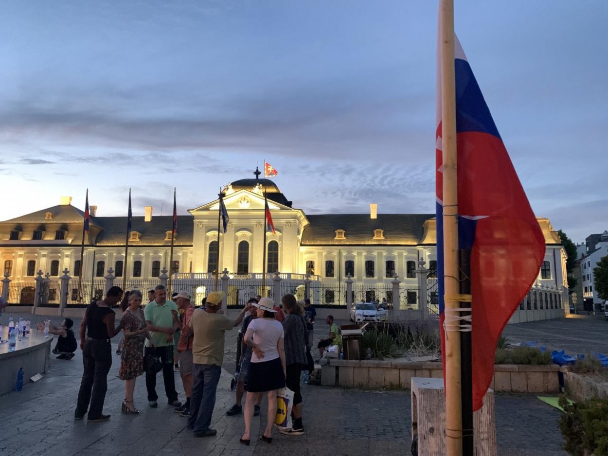 Priebeh piatkových zhromaždení v Bratislave bol pokojný