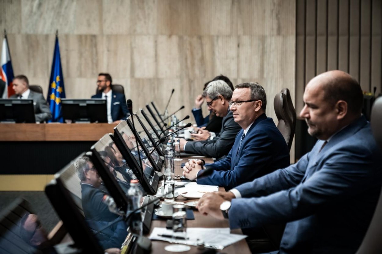 Vláda odobrila návrh zmien v Trestnom zákone zohľadňujúci konzultácie s Európskou komisiou