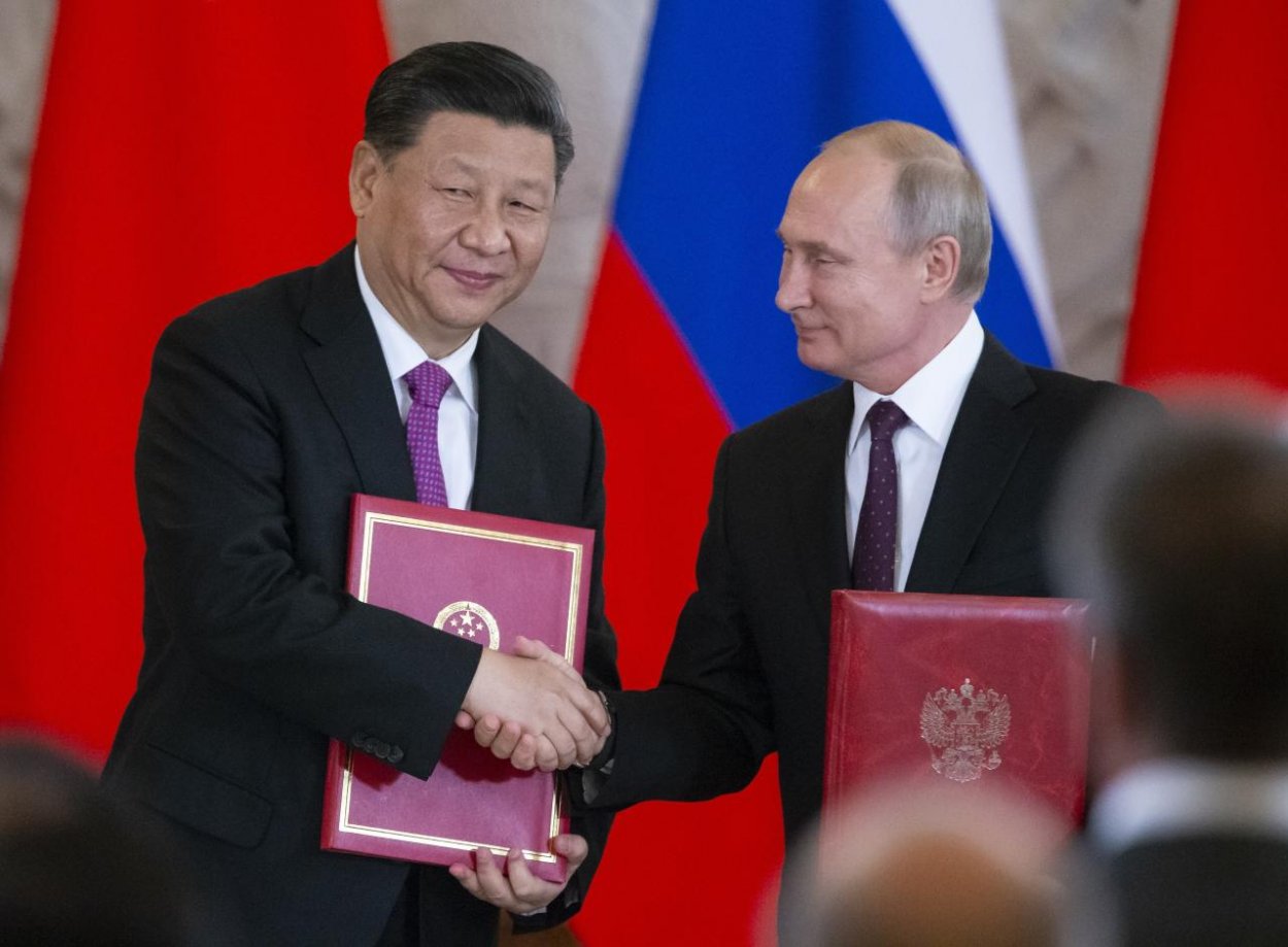 Čínsky prezident na návšteve Ruska označil Putina za svojho najlepšieho priateľa 