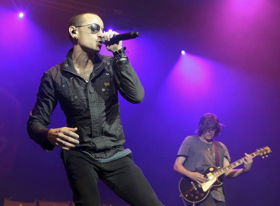 Zomrel spevák skupiny Linkin Park