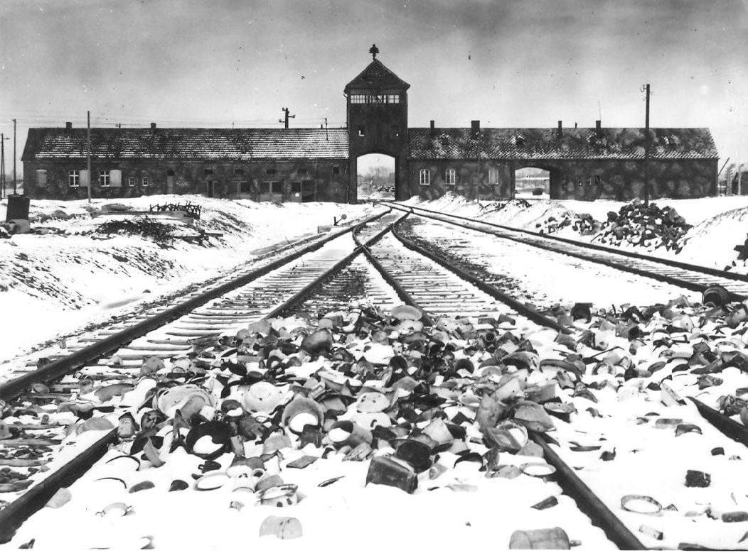 Dnes si pripomíname Medzinárodný deň pamiatky obetí holokaustu 