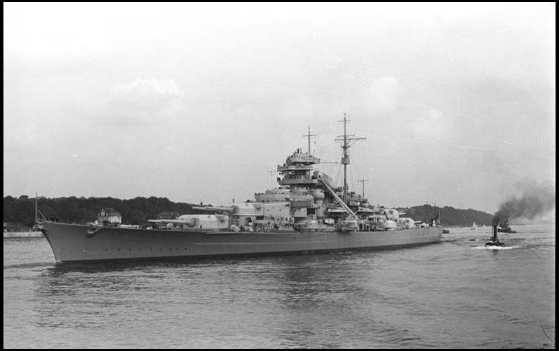 Oceľová beštia chcela vládnuť Atlantickému oceánu. Bismarck potopili na prvej bojovej misii. 