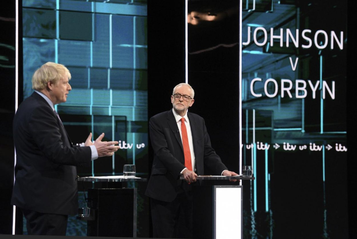 Boris Johnson a Jeremy Corbyn sa stretli v predvolebnej diskusii