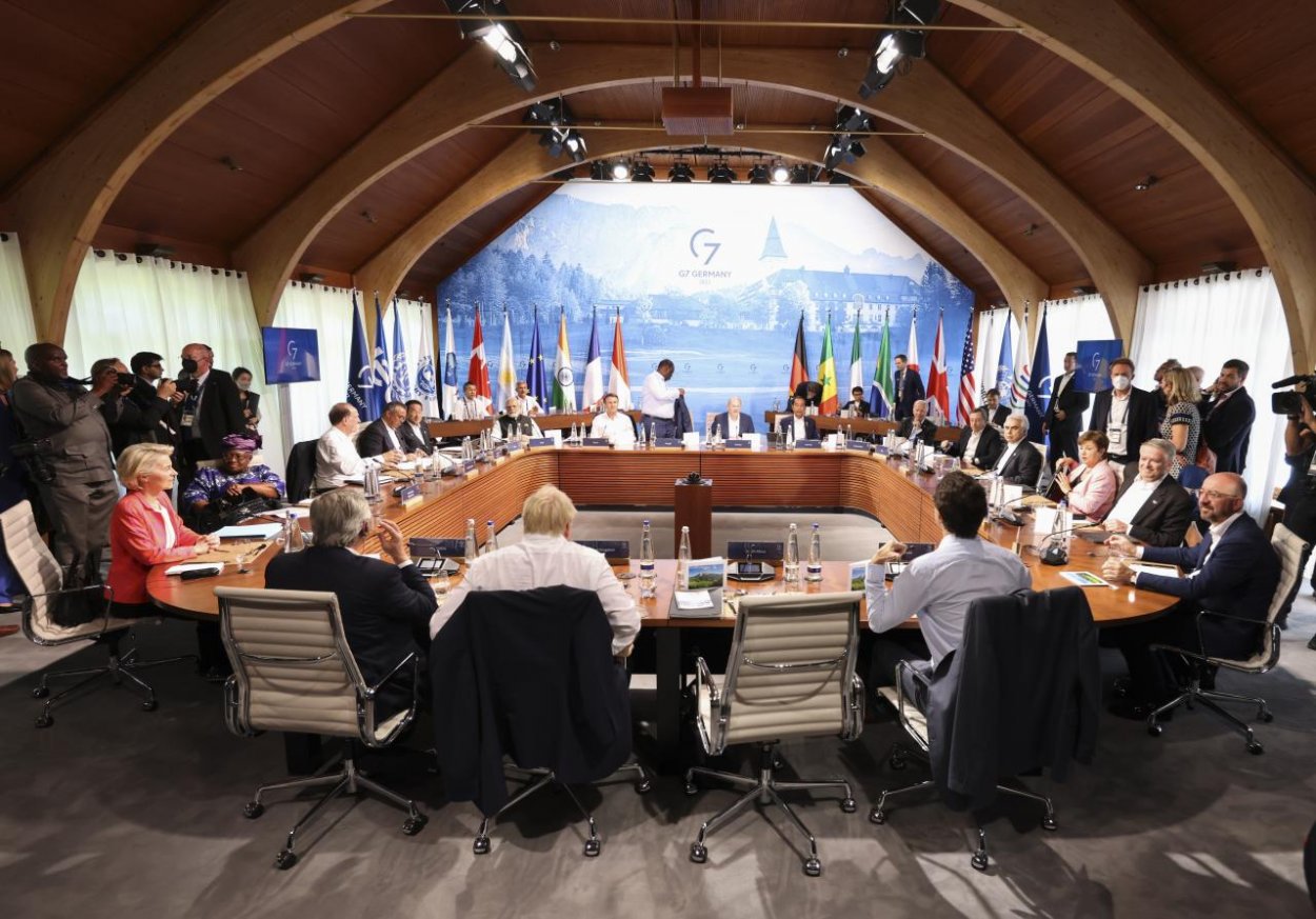 Skupina G7 sľubuje solidaritu s Ukrajinou tak dlho, ako to bude potrebné