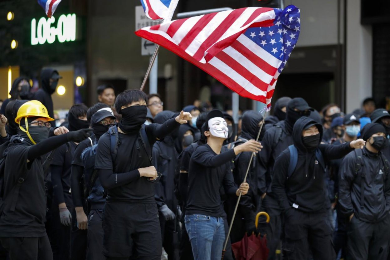 V Hongkongu začala najväčšia demonštrácia za posledné týždne
