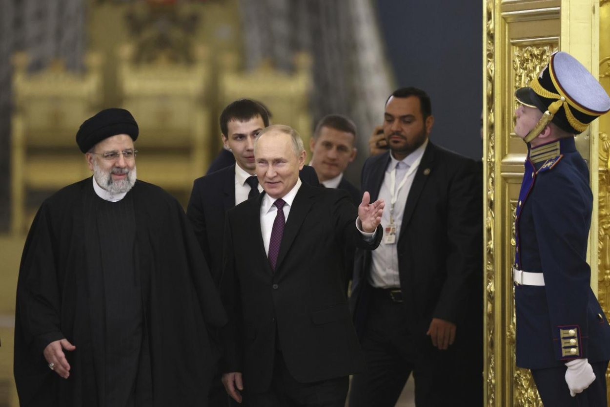 Rusko a Irán dočasne pozastavili dohodu o spolupráci