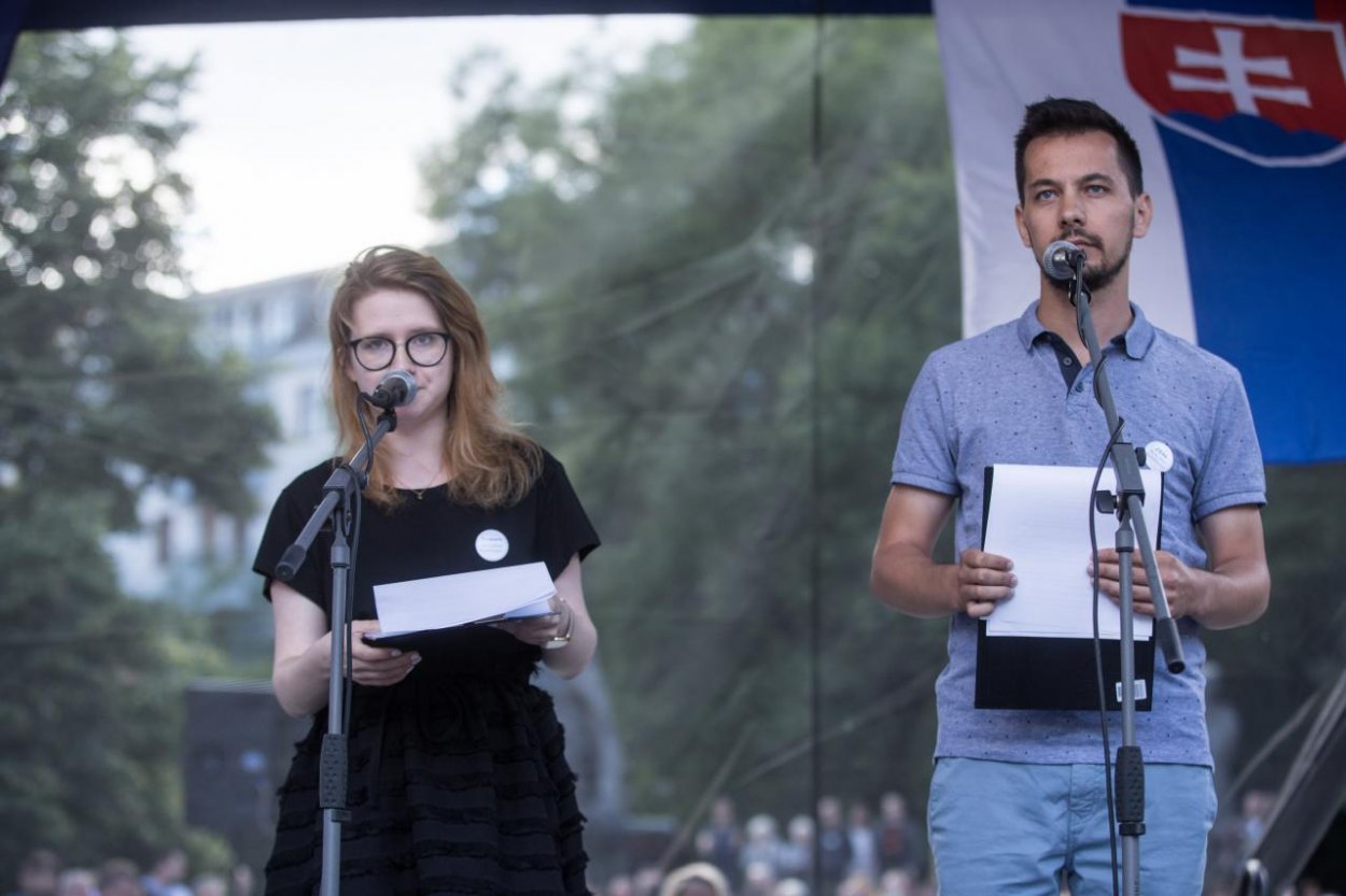 Za slušné Slovensko: Zákon stále rozdeľuje národ na Fica a nás ostatných