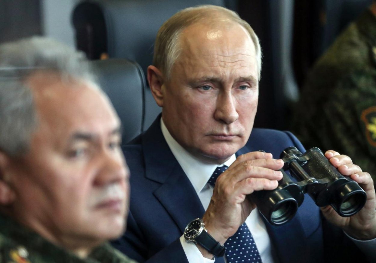 Chystá sa v Moskve vzbura? Rozviedka oznámila početné zatknutia vojenského personálu