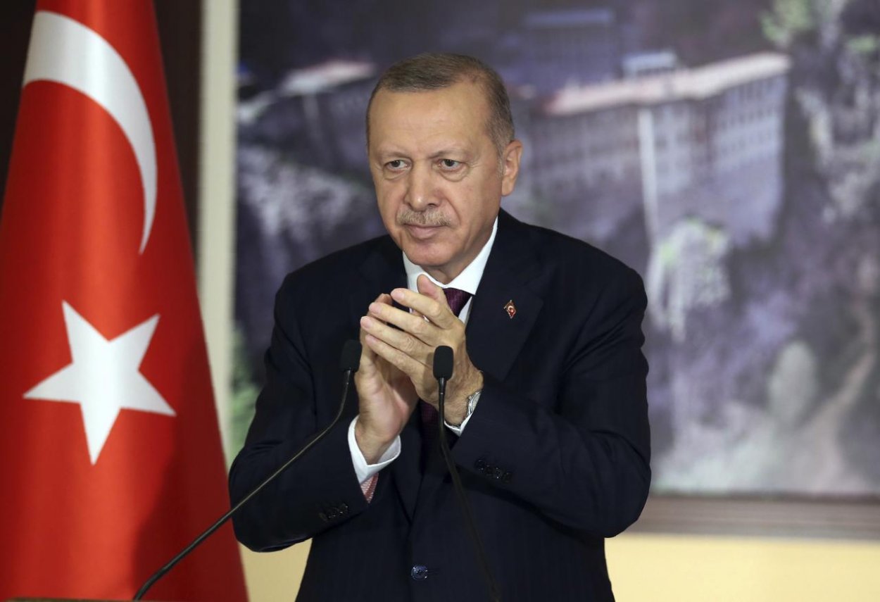 Turecký parlament schválil zákon o kontrole sociálnych sietí