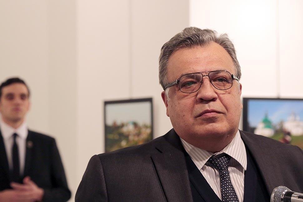 Ruského veľvyslanca v Turecku zastrelili