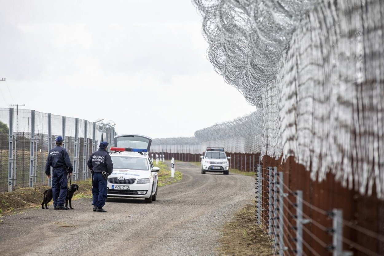 Hranicu medzi Maďarskom a Srbskom sa nedarí ochrániť, uviedla naša prezidentka