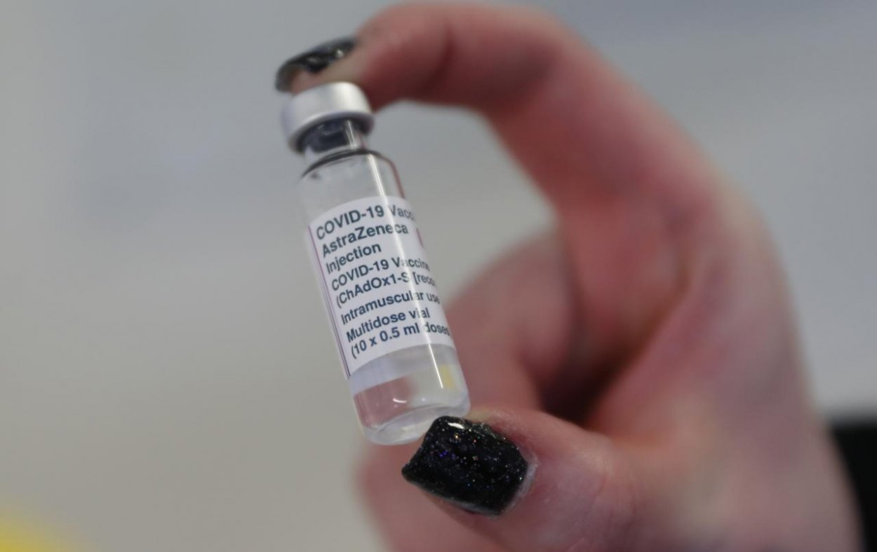 Úmrtie 38-ročnej pacientky nesúviselo s očkovaním proti ochoreniu covid, ukázala pitva