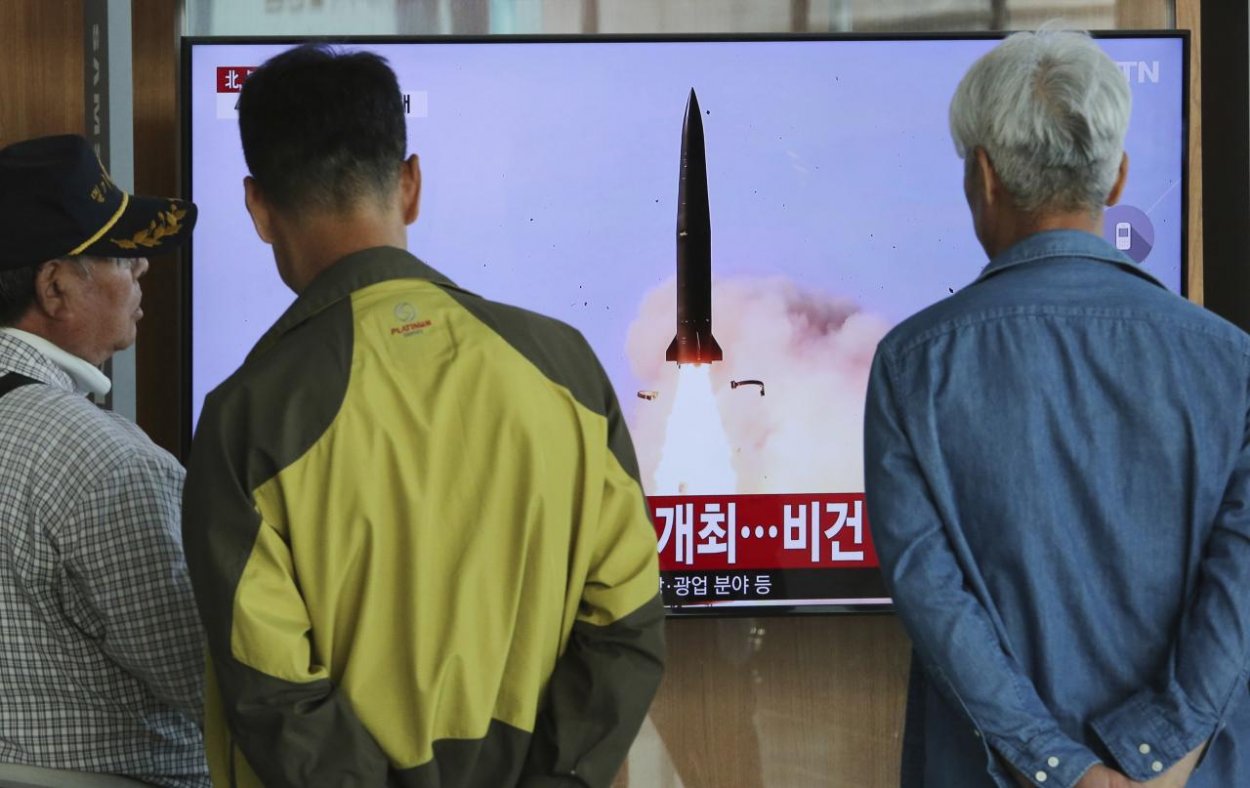 Severná Kórea odpálila strely, nie je známe, kam dopadli