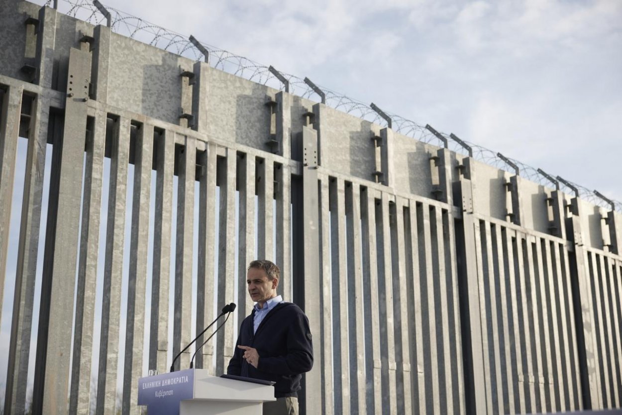 Grécky premiér žiada financie EÚ na predĺženie plota na hranici s Tureckom