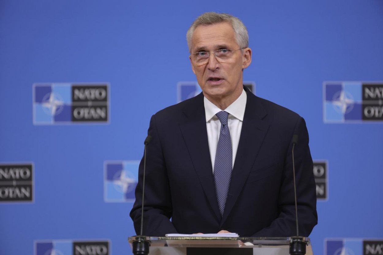 Ministri obrany NATO budú rokovať o pomoci Ukrajine a zásobách munície