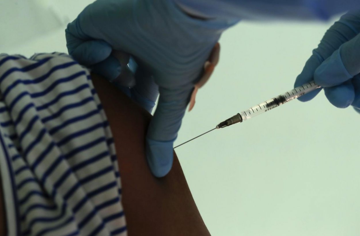 Jedna dávka vakcíny stojí na darknete približne 400 eur, tvrdia IT špecialisti