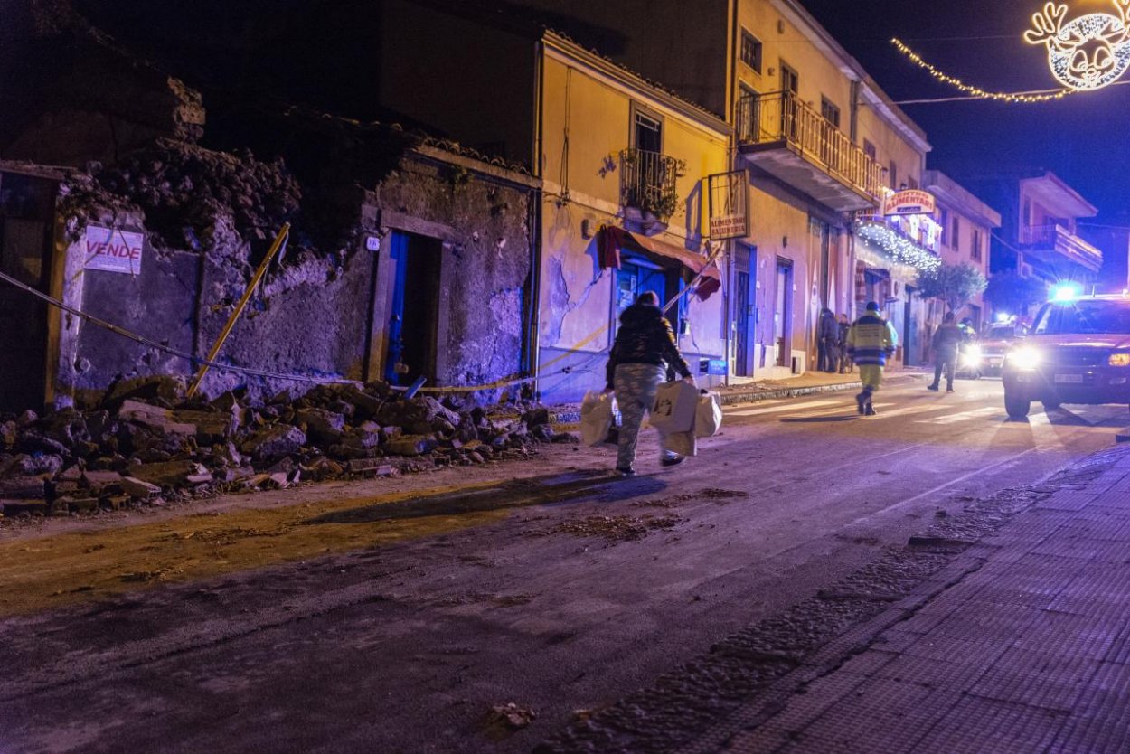 Sicíliu zasiahlo ďalšie zemetrasenie. Počet zranených stúpol na tri desiatky