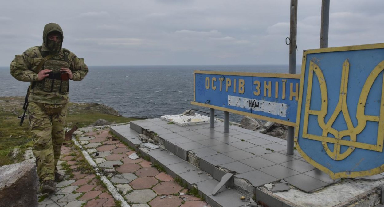 Na Haďom ostrove vztýčili štátny hraničný znak Ukrajiny