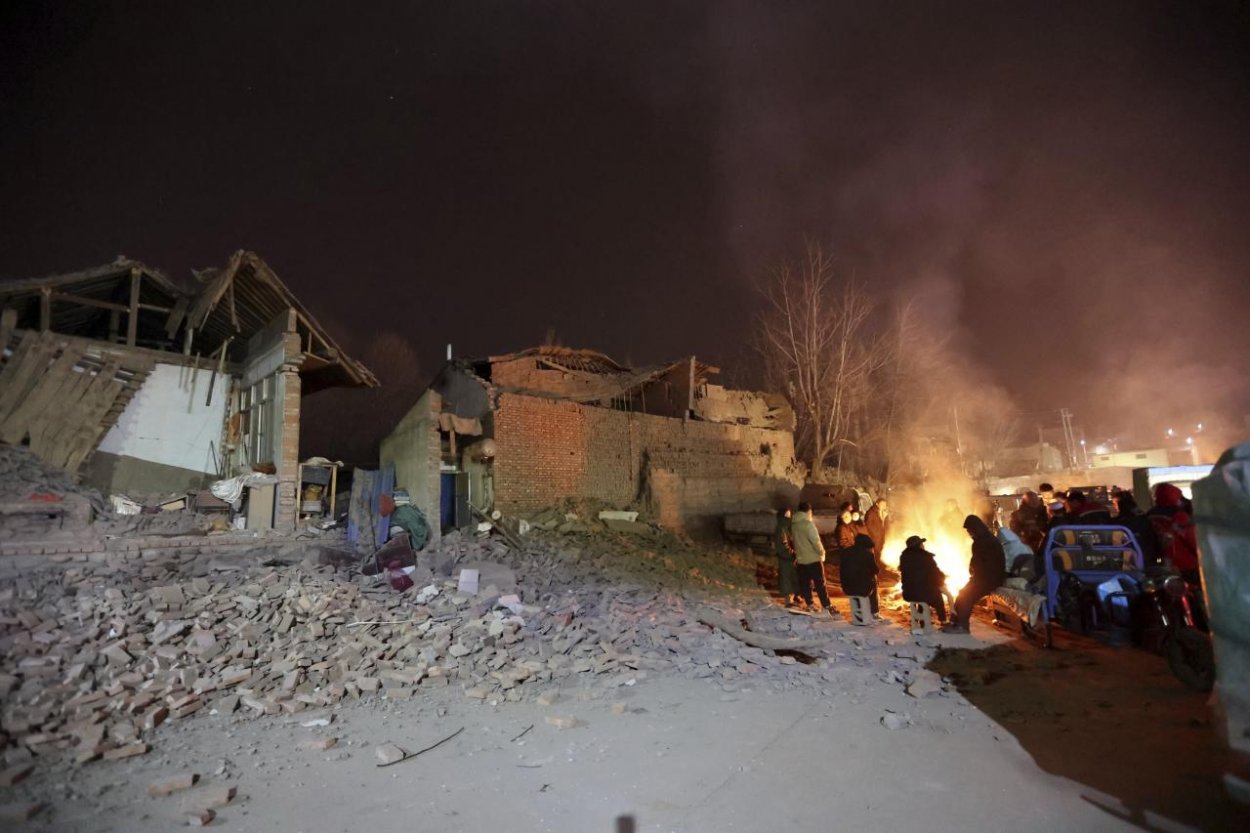 Bilancia zemetrasenia v Číne vzrástla na 118 mŕtvych a stovky zranených