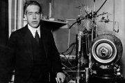 Hríb, Mojžiš: Ako pán Niels Bohr vysvetlil atóm