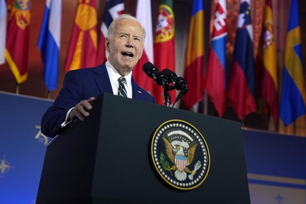 Krajiny NATO pošlú Ukrajine desiatky systémov protivzdušnej obrany, ohlásil Biden