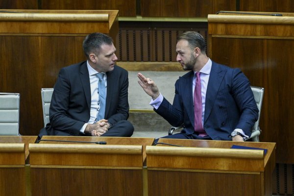 .týždeň v parlamente: Šutaj Eštok neodvolaný, opoziční poslanci absentujúci, bizár slovenský